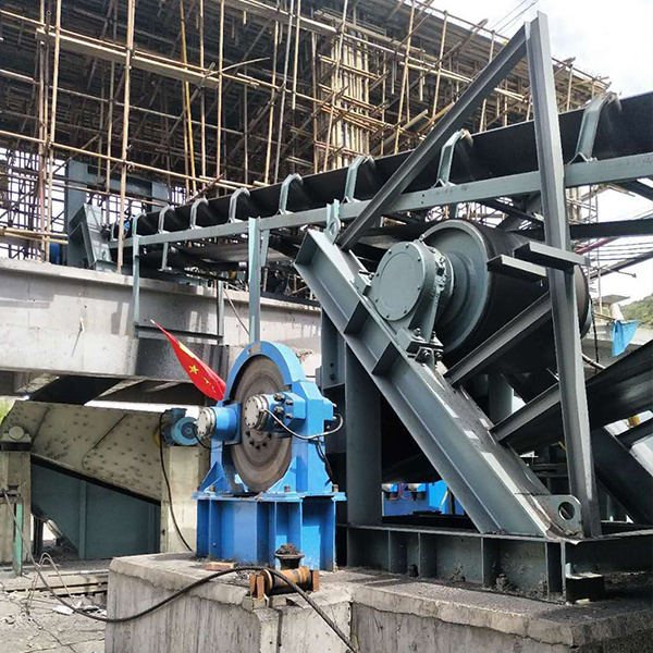 礦用(yòng)主井輸送機(jī)