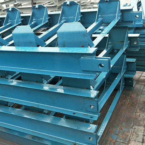 礦用(yòng)輸送機(jī)尾部支架